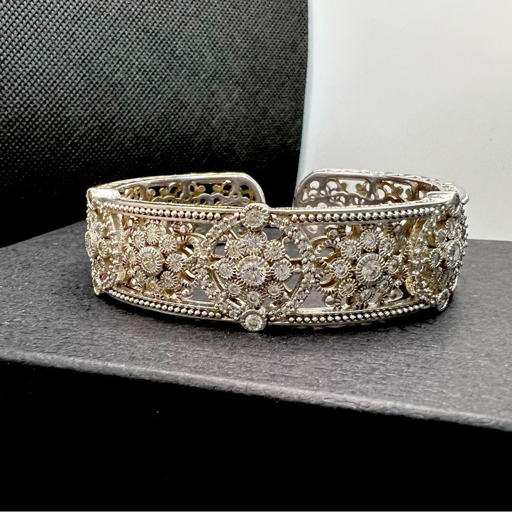 Judith Ripka 925 Sterling Silver CZ Hinged Elegant Bangle/Cuff Bracket